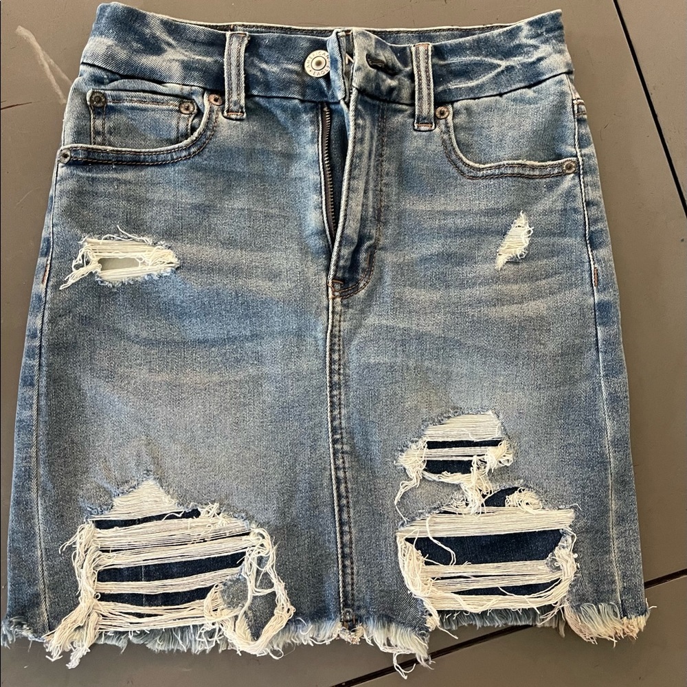American Eagle denim skirt, size 00